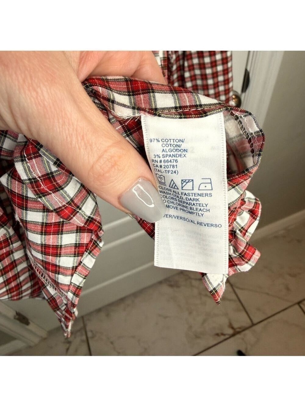 Tommy Hilfiger Red White Plaid Button Down Shirt Size 12 - Picture 3 of 4